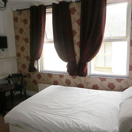 Отель Windsor House Корк Экстерьер фото